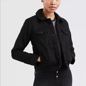 Levi’s Original sherpa trucker jacket size S